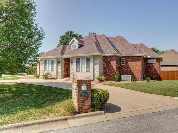 1002 E Gaslight Drive, Springfield, MO 65810