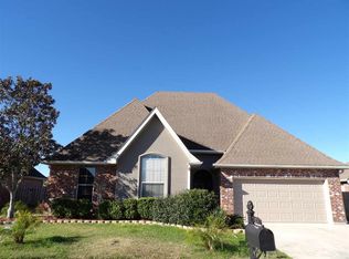 223 Shay Dr, Houma, LA 70360