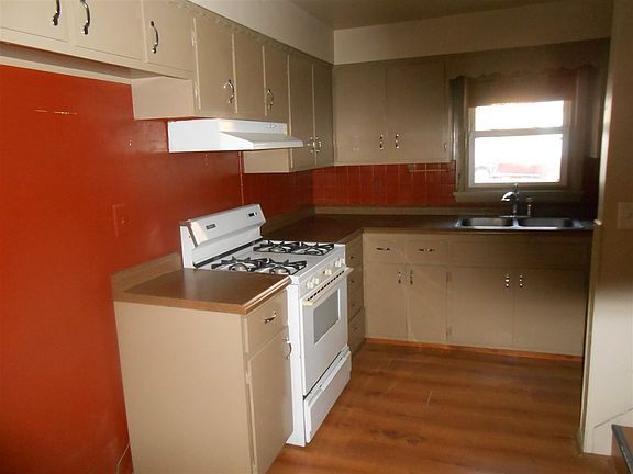 3rd image of 5708 N Eugenia Ln