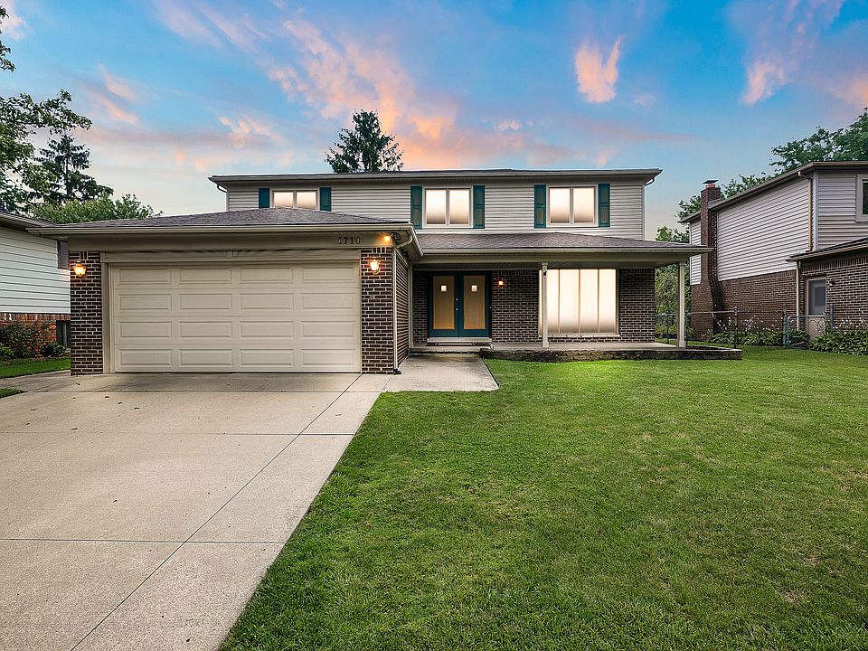 2nd image of 1714 Woodgate Dr