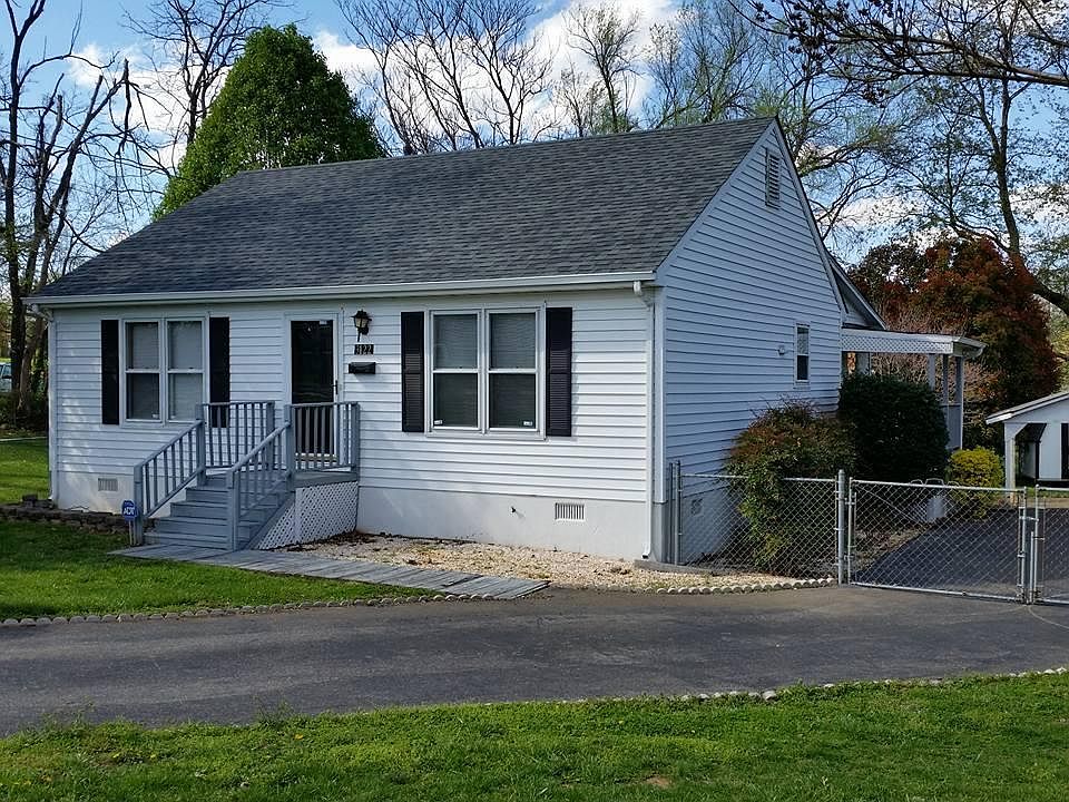 1st image of 3122 Birchlawn Ave NW