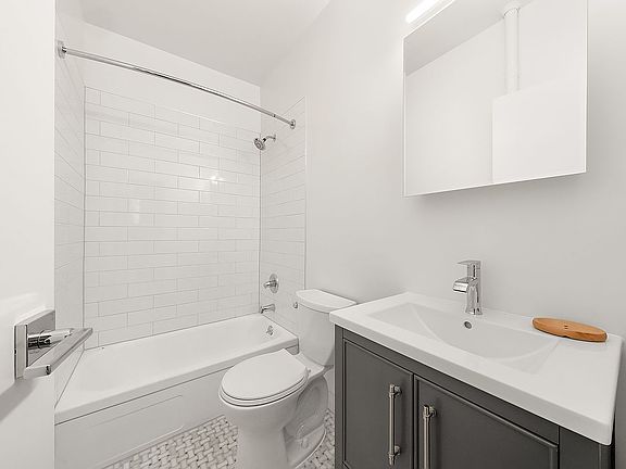 4th image of 130 W 80th St APT 3F