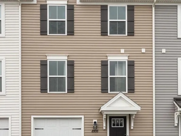 8105 Kelly Dr, Harrisburg, PA 17112