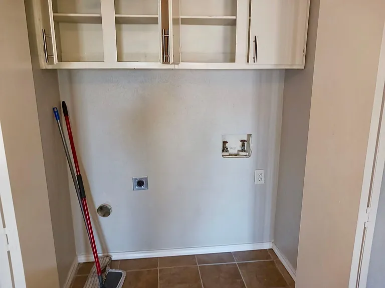9520 Royal Ln #305A — Photo 12