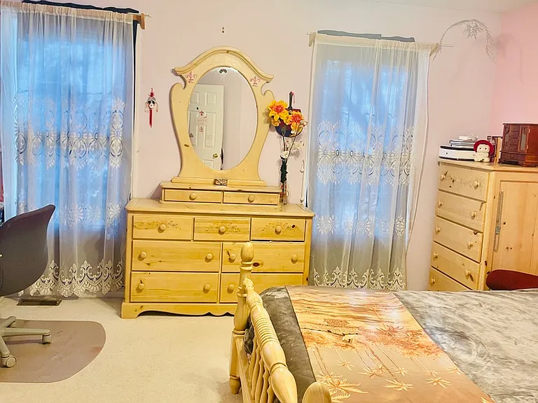237 Biscayne St — Photo 15