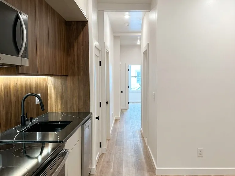 2130 Tasker St #A — Photo 11