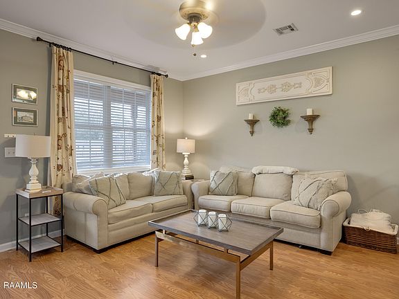 2nd image of 107 Saint Germaine Cir