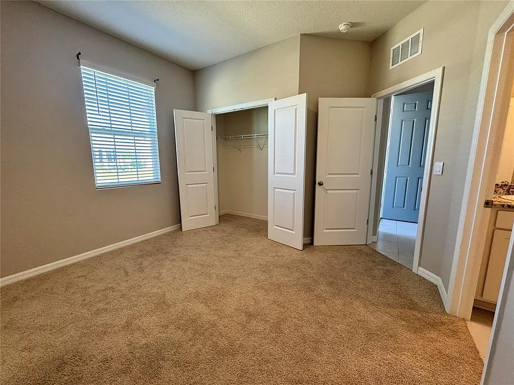 Building Photo - 4970 NW 39th Loop