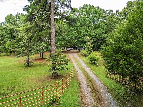5th image of 227 Hassin Rd