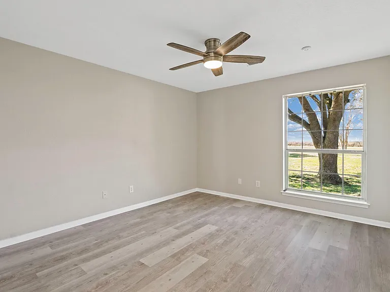 2445 Woods Rd — Photo 19