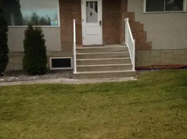 6014 56th Ave #1A, Red Deer, AB T4N 4R4