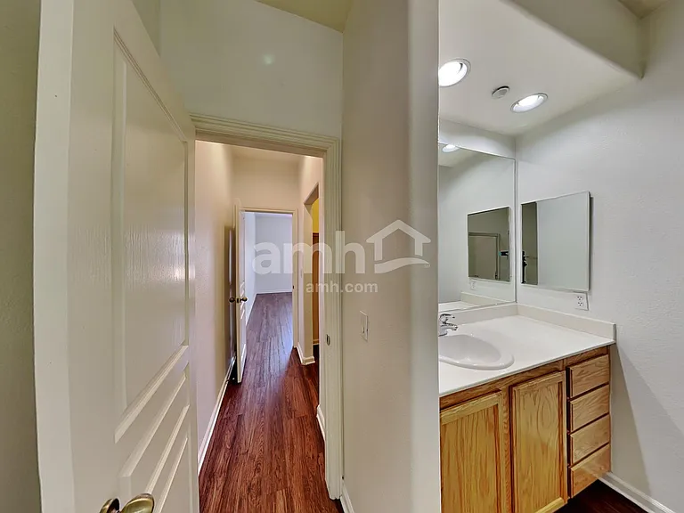 10438 Tuscany Rose Ct — Photo 11