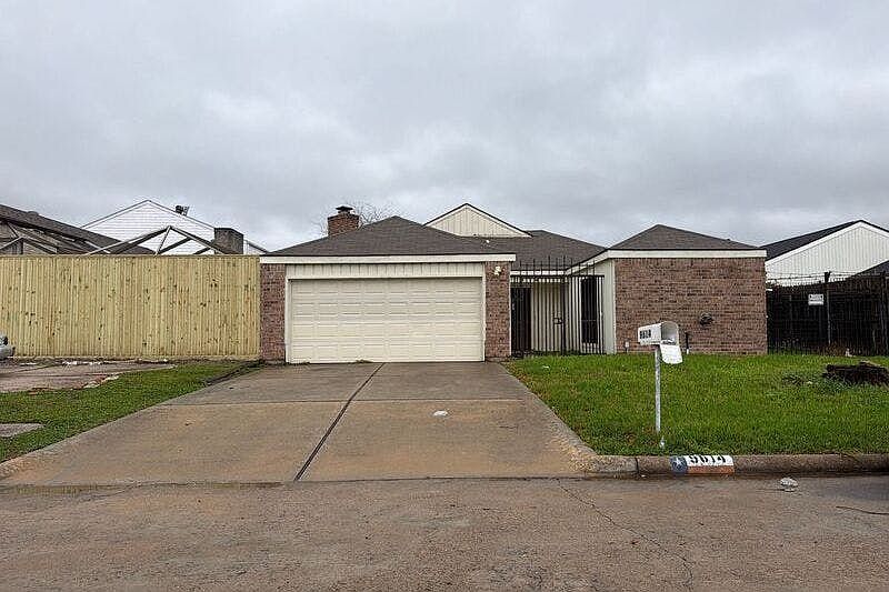 1st image of 9614 Langdon Ln