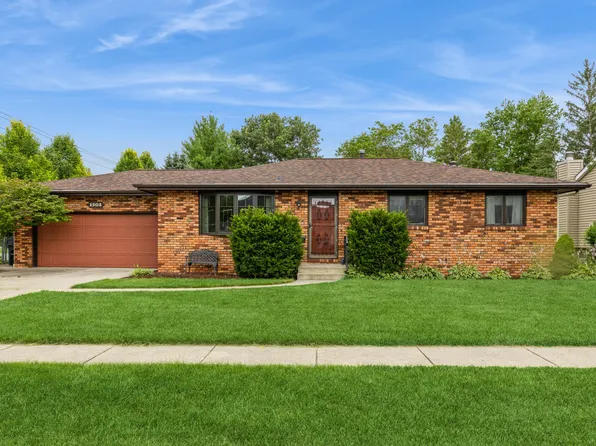 1502 Buchanan Dr, Ames, IA 50010