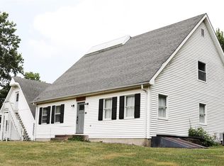 1209 E 2nd St, Trenton, IL 62293