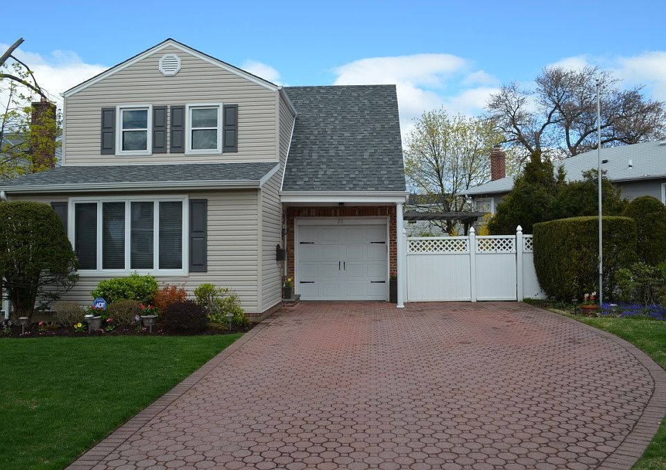 1st image of 22 Howard Ave
