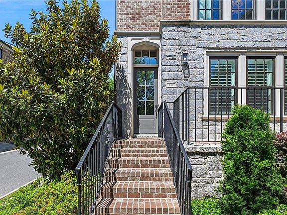 4th image of 230 Devin Pl NE