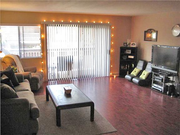 2nd image of 3636 Sumner Ave APT 212