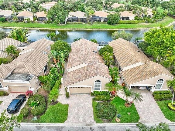 3rd image of 4578 Carlton Golf Drive