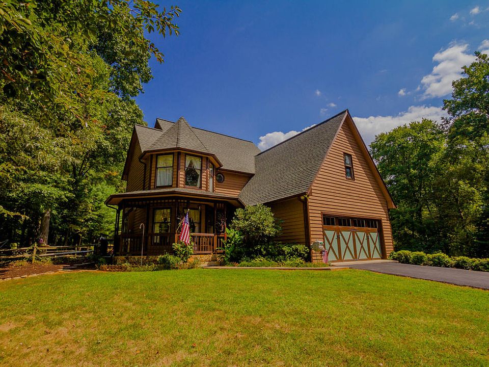 1st image of 100 Willowood Dr