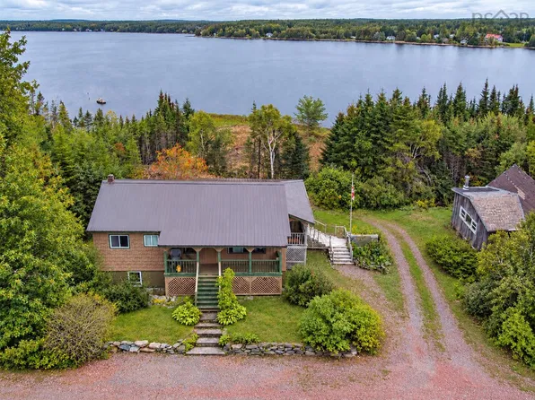 4578 Highway 7, Spanish Ship Bay, NS B0J 2A0