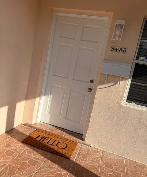 3480 SW 25th Ter #3480 — Photo 2