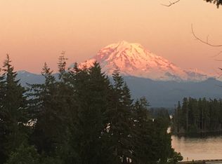 17513 Driftwood Dr E, Lake Tapps, WA 98391