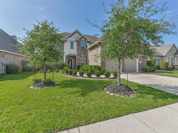 2nd image of 9734 Victoria Rose Ln