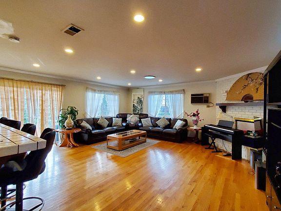 2nd image of 1381 Bing Dr