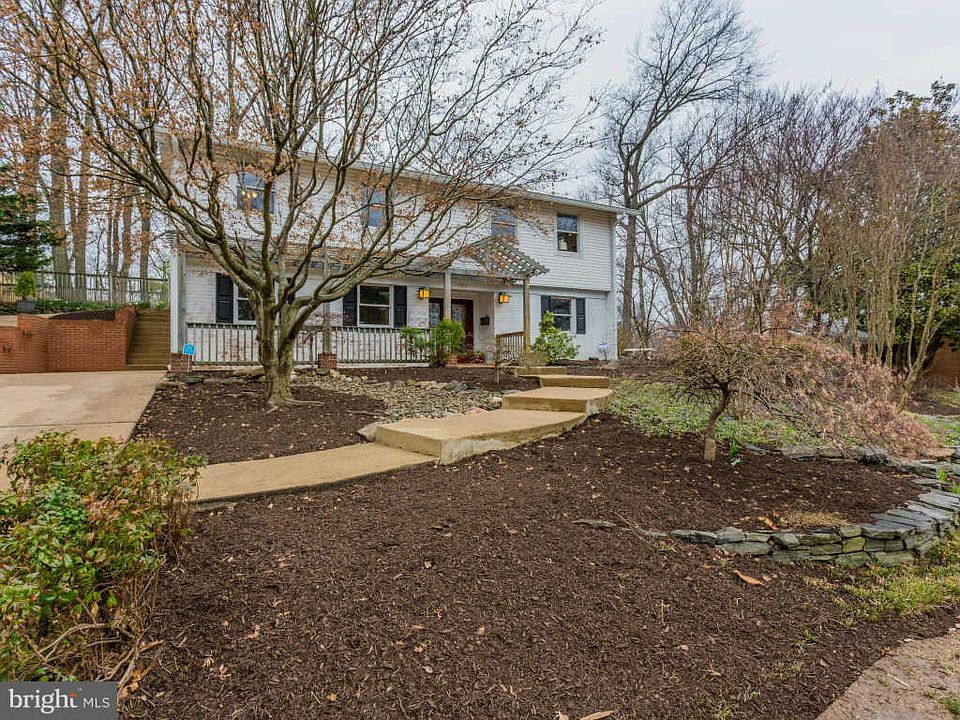 1st image of 3910 Moss Dr