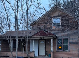 224 Moseley St, Elgin, IL 60123