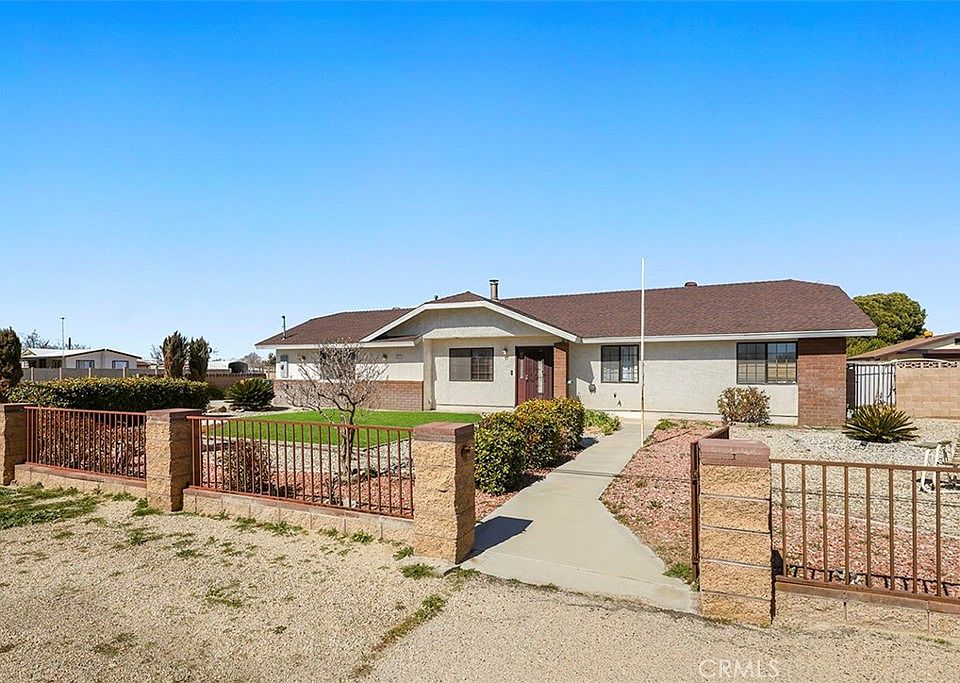 1st image of 3213 E Avenue H10