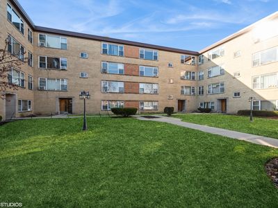 2623 W Fitch Ave APT 2E, Chicago, IL, 60645