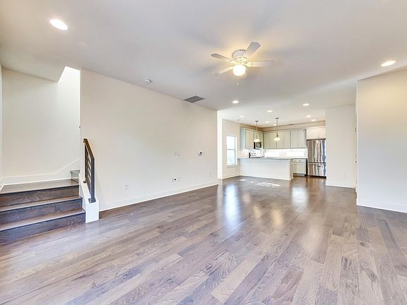 4th image of 2717 Halcyon Dr #1