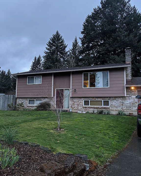 1st image of 15322 NE 40th Pl