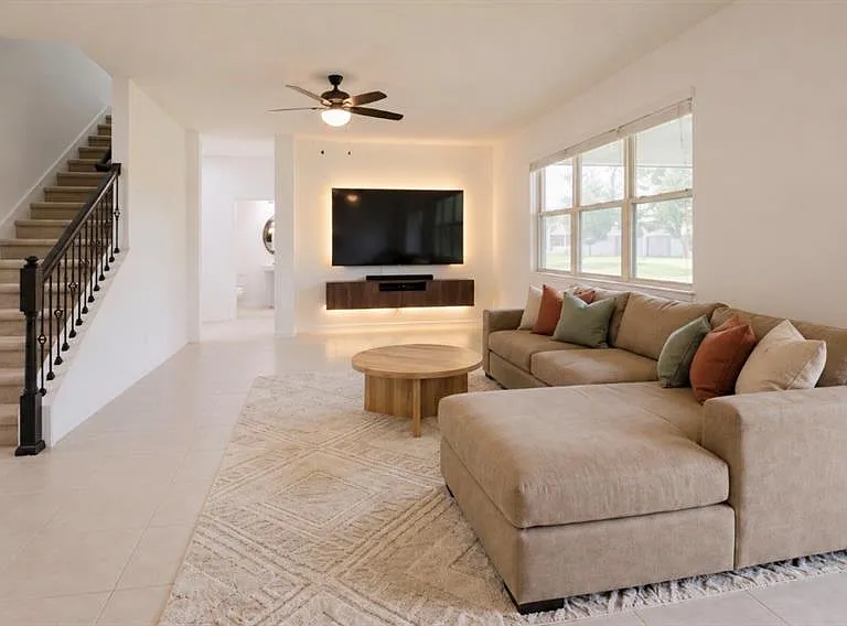 5270 Brydon Woods Cir — Photo 5