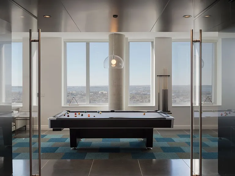 300 Ashland Pl #17C — Photo 17
