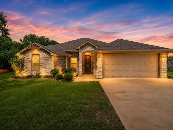 3907 Del Rio Ct, Granbury, TX 76049