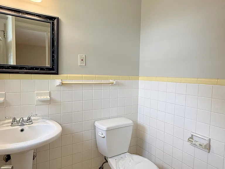 7620 Charlotte Dr SW — Photo 19