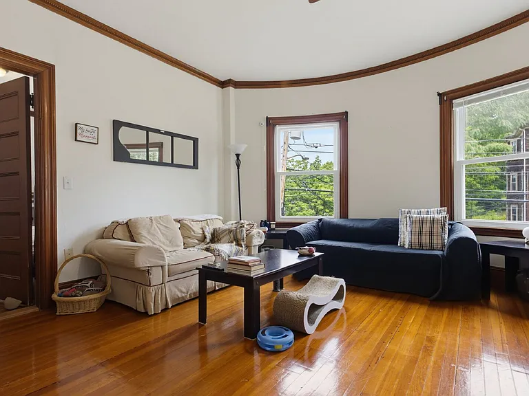 41 Warren Ave #2 — Photo 4
