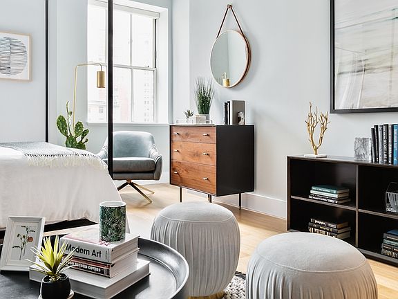 4th image of 67 Wall St APT 24J