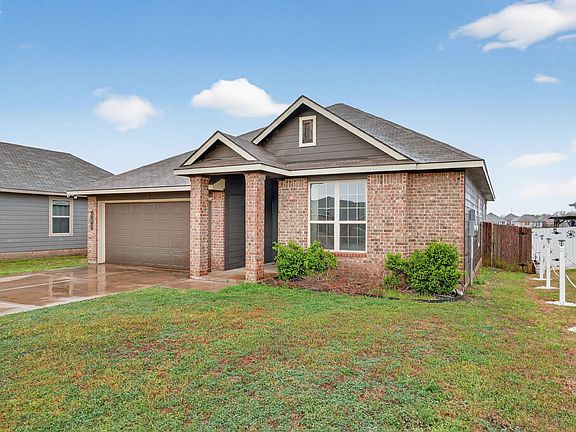 2nd image of 905 McCandles Rd