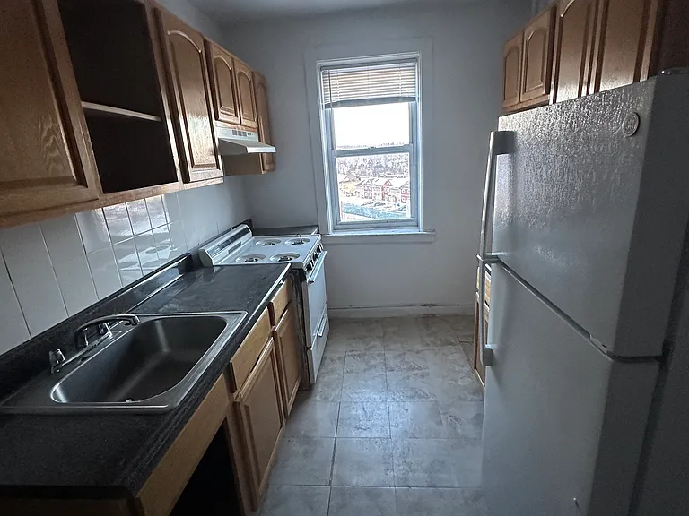 42 Park Ave #CC51 — Photo 2