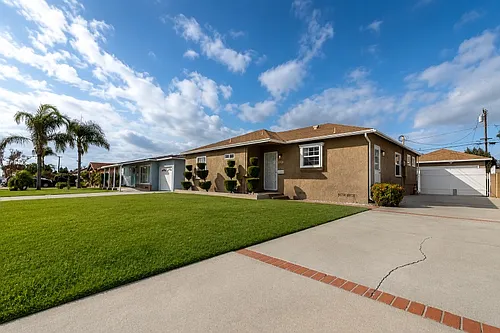 14043 Mystic St Photo 1