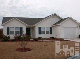 631 W Lanvale Hills Cir, Leland, NC 28451