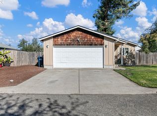 356 20th St, Springfield, OR 97477