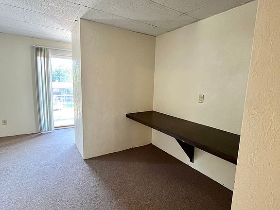 5th image of 701 Watkins Dr APT 204
