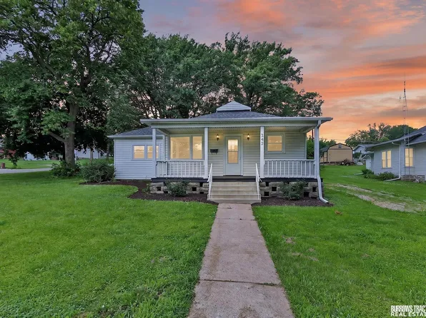 545 7th St, Adams, NE 68301