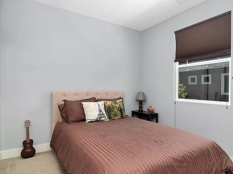 7921 Modern Oasis Dr — Photo 20