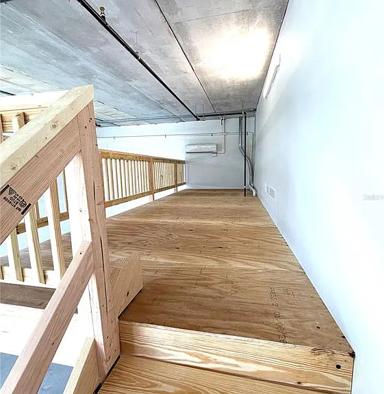 829 57th St E #14 — Photo 8